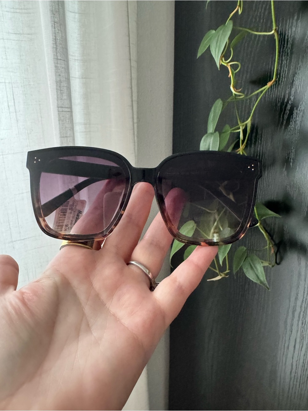 Women’s Oversized Square Sunglasses in Tortoiseshell